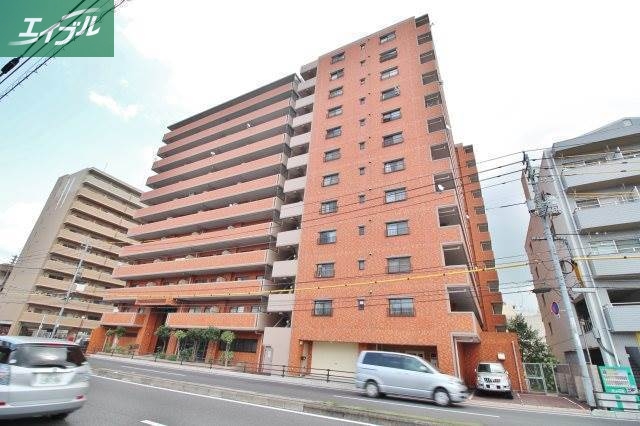 建物外観　１２階建てマンション