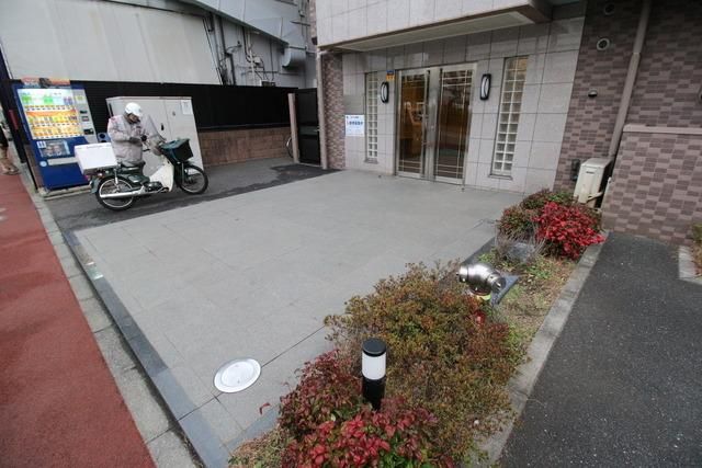 エントランス　☆正面玄関☆