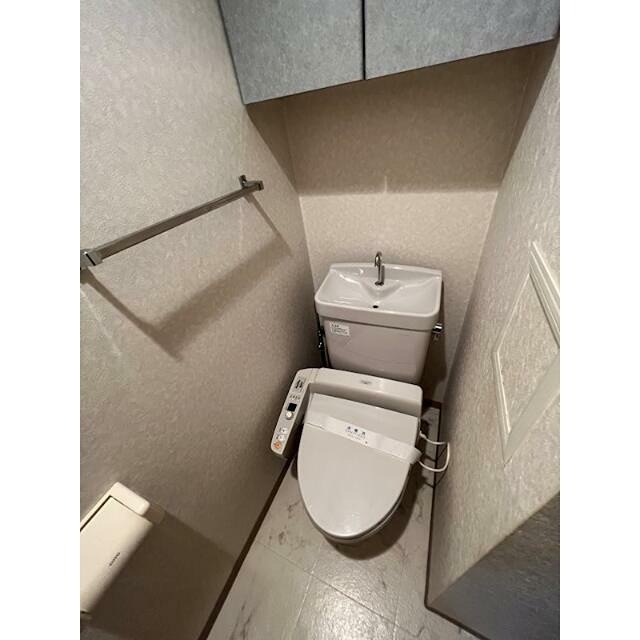 トイレ　※同仕様写真