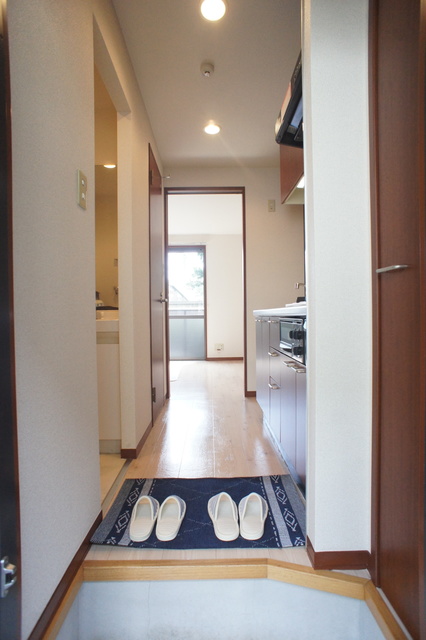 玄関　玄関から見たお部屋です☆