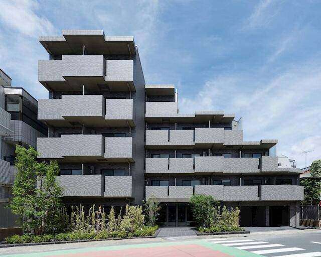 建物外観　外観タイル張りです