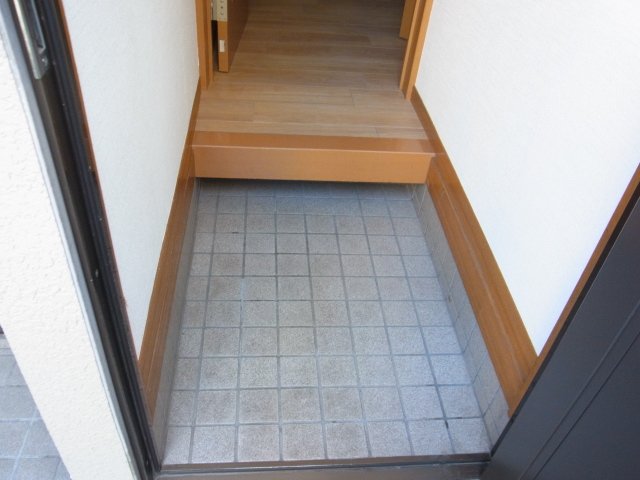 玄関　石川様貸家