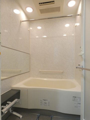 バス・シャワールーム　バス※別部屋参考写真
