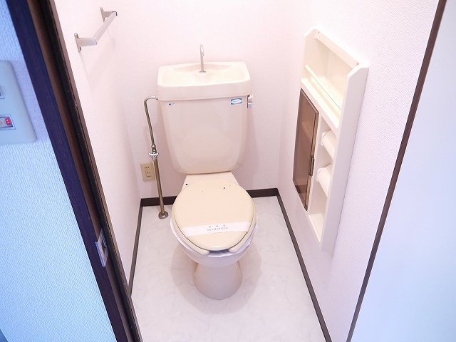 トイレ　トイレもきれいです