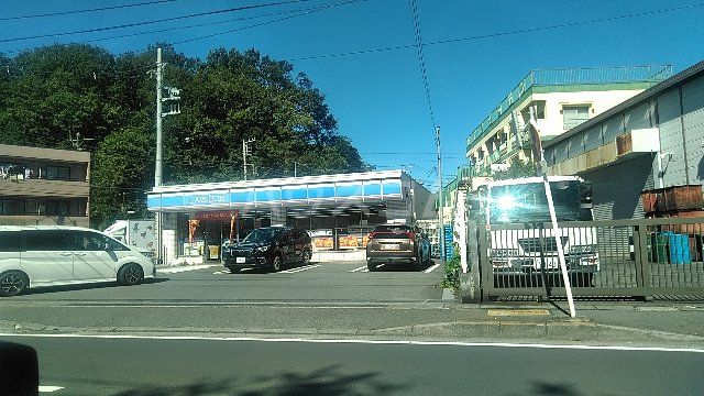 コンビニ　ローソン 川崎犬蔵一丁目店（コンビニ）まで781m