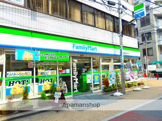 コンビニ　ファミリーマート（コンビニ）まで222m