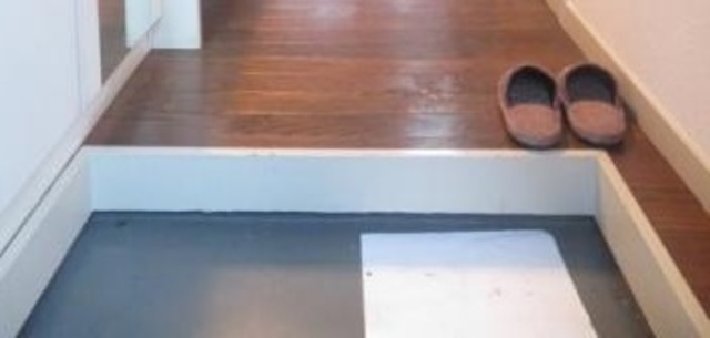 玄関　別部屋同仕様
