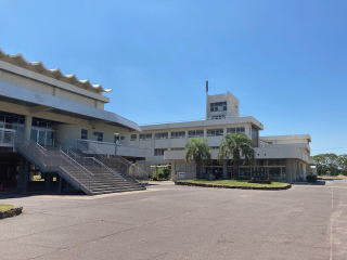 中学校　稲美中学校（中学校）まで2045m