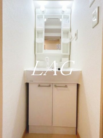 洗面設備　独立洗面台です。