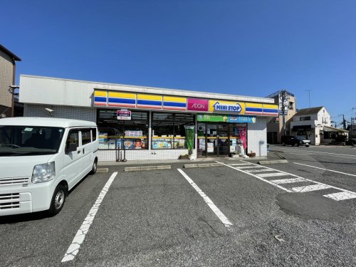 コンビニ　ミニストップ 穴川店（コンビニ）まで300m