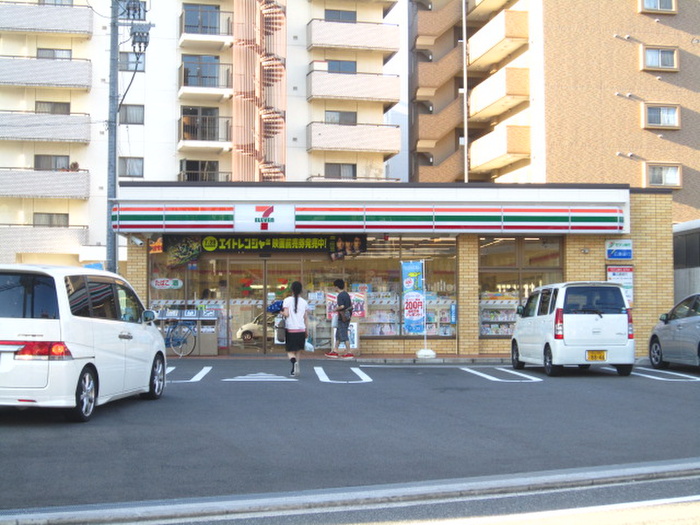 コンビニ　セブンイレブン広島三篠1丁目店（コンビニ）まで210m