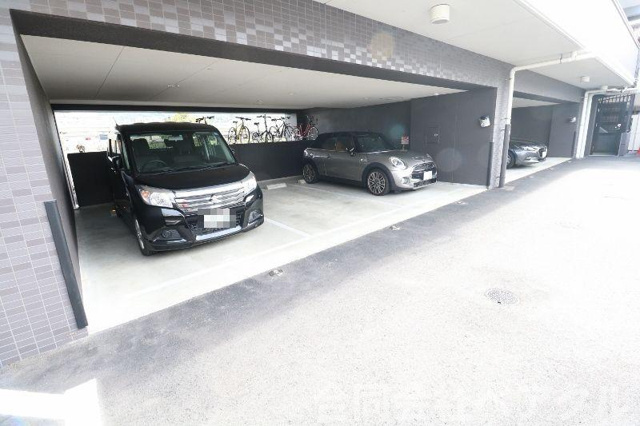 駐車場　駐車スペースもあります