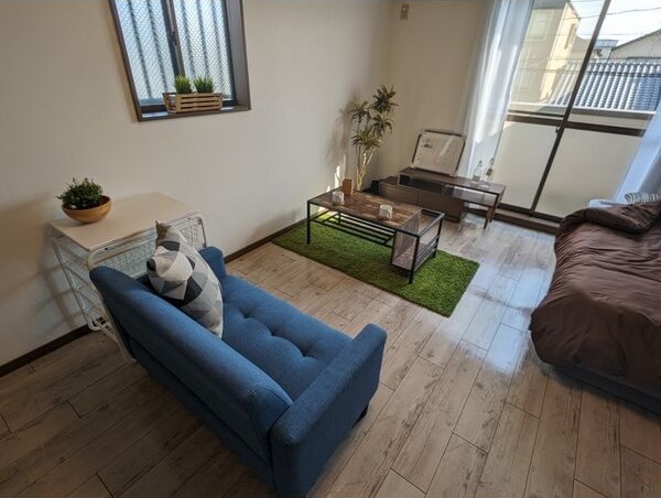 バルコニー　イメージ写真　家具付きではありません。