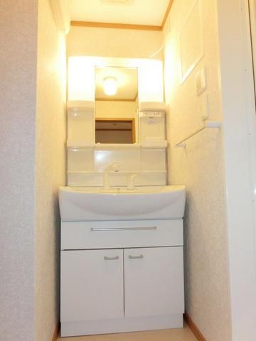 洗面設備　嬉しい独立洗面台