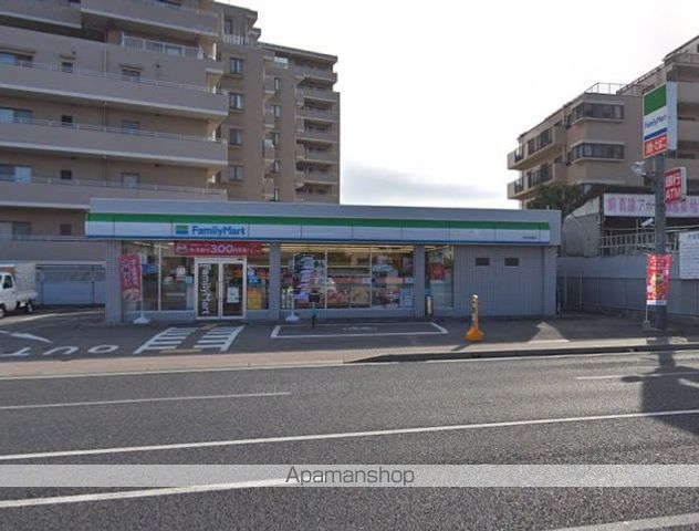 コンビニ　ファミリーマート（コンビニ）まで361m