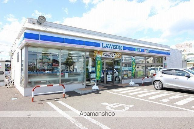 コンビニ　ローソン（コンビニ）まで637m