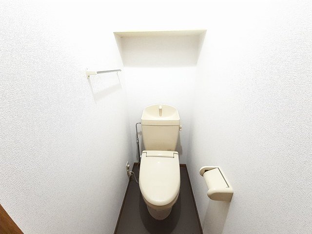 トイレ　ゆったりとした空間のトイレです