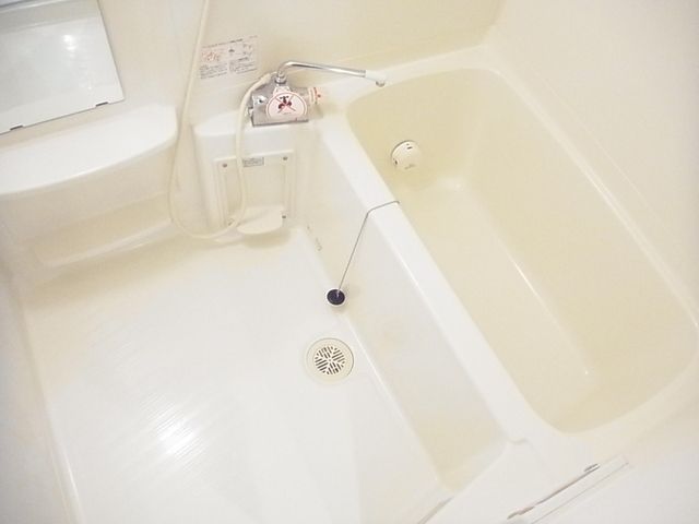 バス・シャワールーム　ゆったりバスルーム