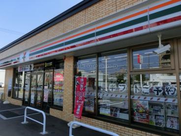 コンビニ　セブンイレブン札幌西町南13丁目店（コンビニ）まで370m