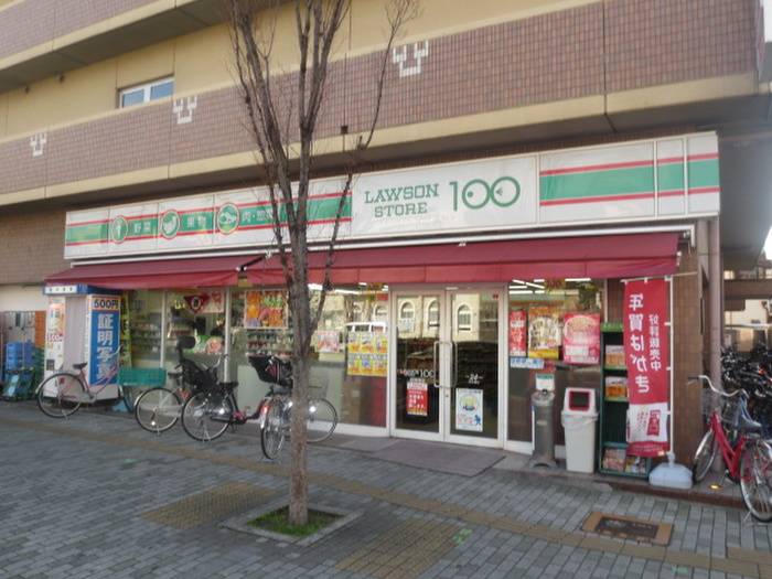 コンビニ　コンビニ（コンビニ）まで160m