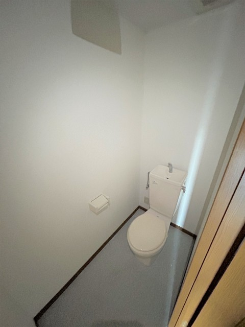 トイレ　別号室参考写真