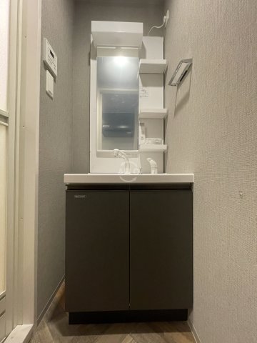 洗面設備　アービングNeo岸里　独立洗面台