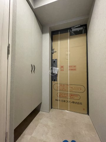 玄関　アービングNeo岸里　玄関