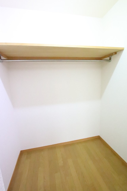 収納　奥行きのあるウォークインクローゼットです！
