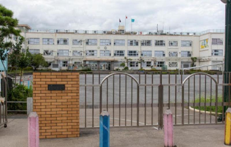 小学校　足立区立花畑小学校（小学校）まで334m