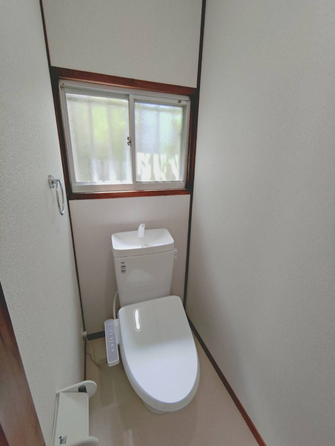 ＪＲ博多南線 博多南駅 徒歩17分 1階建 築48年のトイレ写真