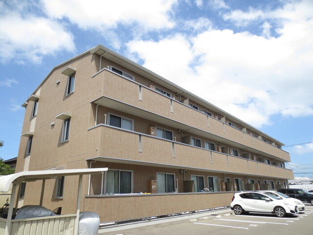 建物外観　Ａ棟外観