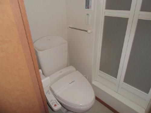 レオパレス高倉のトイレ写真