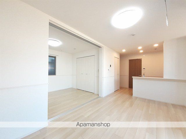 プランドール長池の居間写真