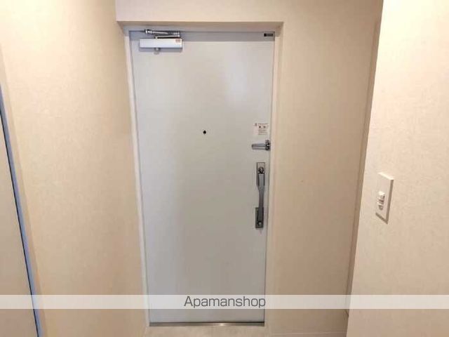 セントラル立川の玄関写真