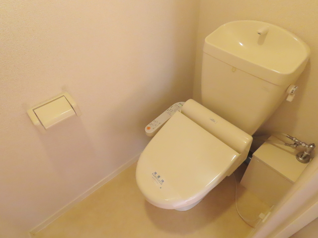 トイレ　★ウォシュレット付きトイレです★