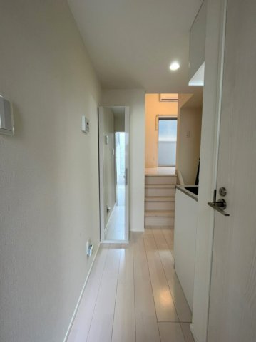 玄関　※同シリーズ物件の写真になります