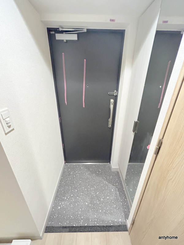 プレサンス堺筋本町エグゼブランの玄関写真
