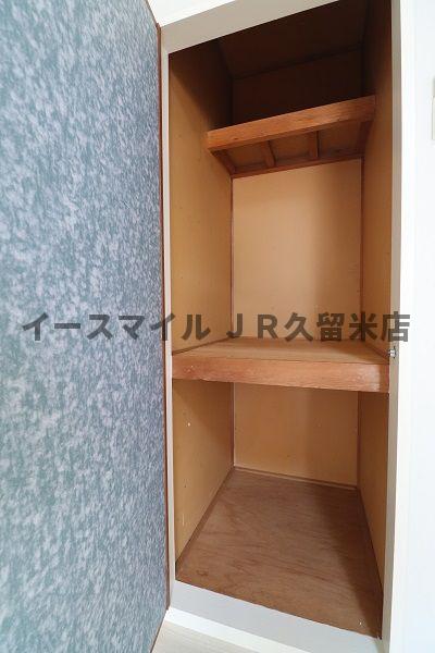 ＪＲ久大本線 久留米大学前駅 徒歩10分 2階建 築37年の内装写真