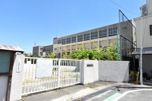 小学校　武庫の里小学校（小学校）まで768m