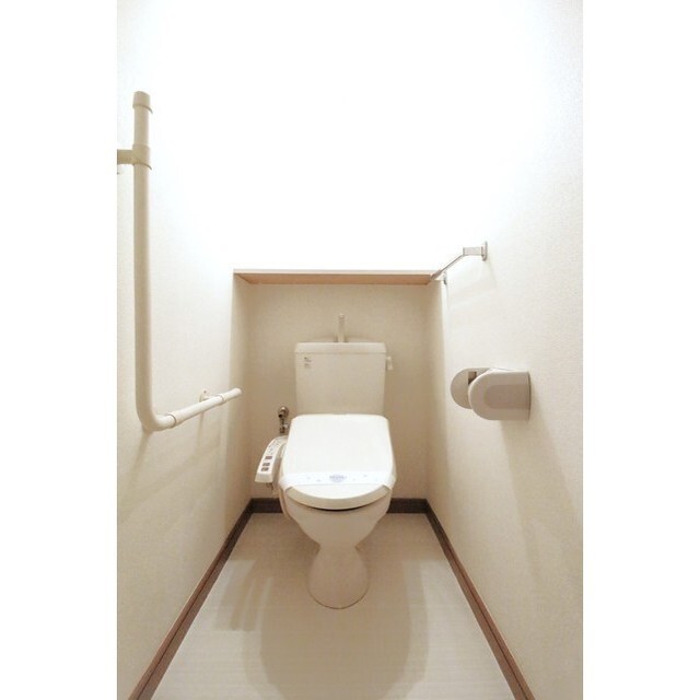 グロス ビィズのトイレ写真