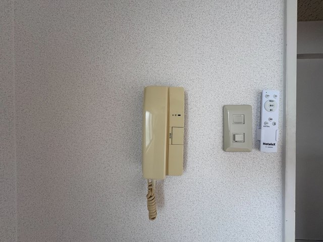 セキュリティ　インターホンです