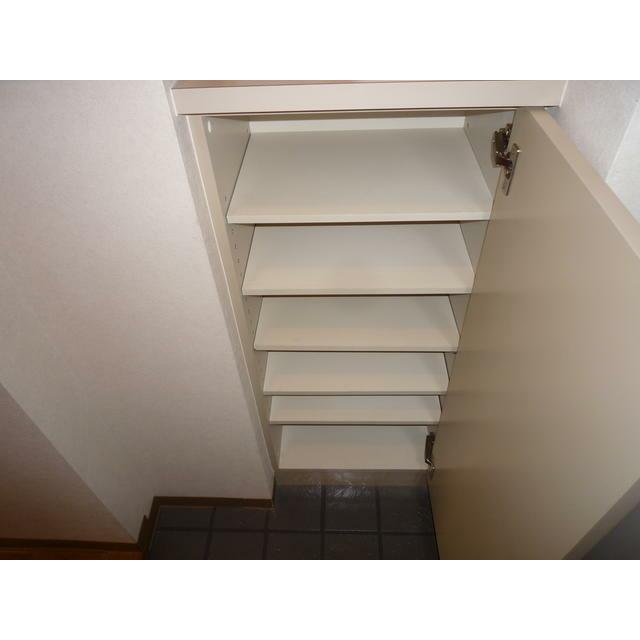 収納　玄関収納下部