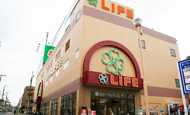 スーパー　ライフ 経堂店（スーパー）まで273m