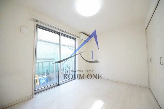 居室・リビング　洋室のお部屋です。