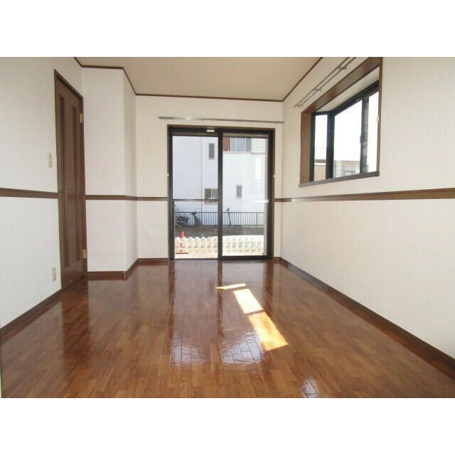 テラスフジの居間写真