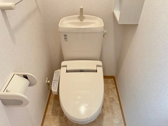 トイレ　※別部屋の写真です