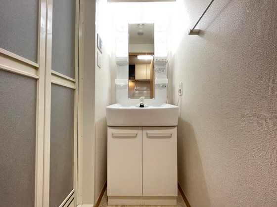 洗面設備　※別部屋の写真です