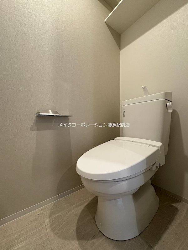 地下鉄七隈線 渡辺通駅 徒歩6分 12階建 築1年のトイレ写真