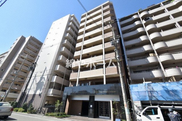 建物外観　落ち着いた雰囲気の外観です