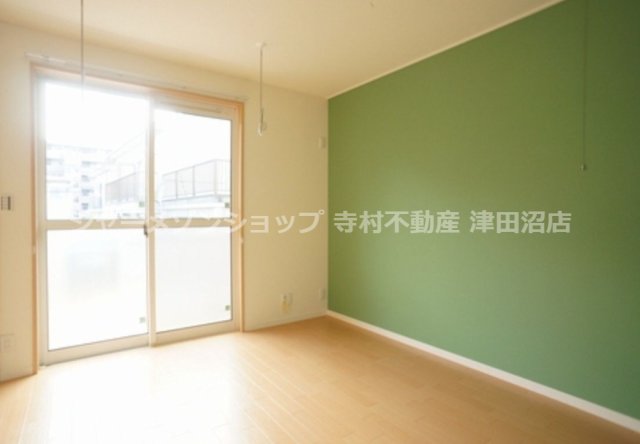 アルベージュの居間写真